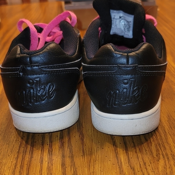 Womens size 8 Nike Ebernon lows. - Picture 7 of 10